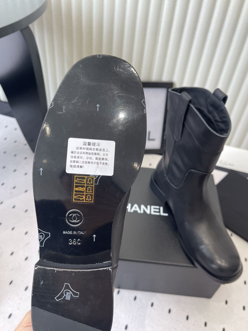 Ch**el boots
